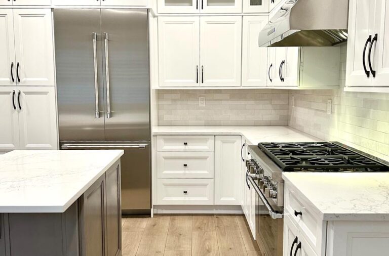 Image showing Fabuwood Cabinetry installed to a 9-foot ceiling in Bridgewater, Somerset County, NJ. The kitchen features Thermador Appliances, Quartz Tops, and Porcelain Tile Floor.