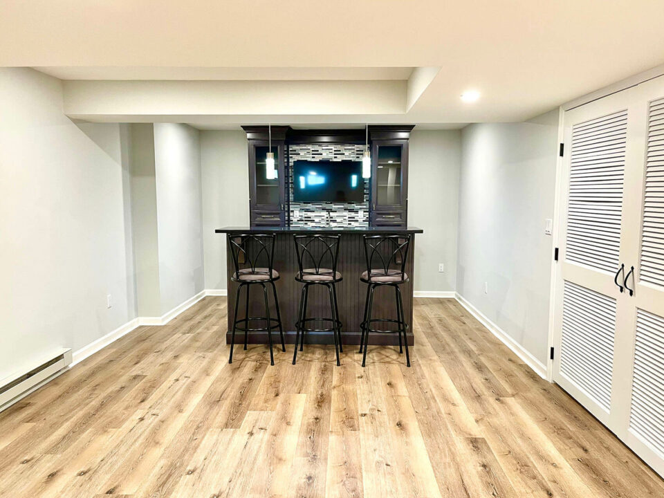 Basement Remodeling with Wet Bar
