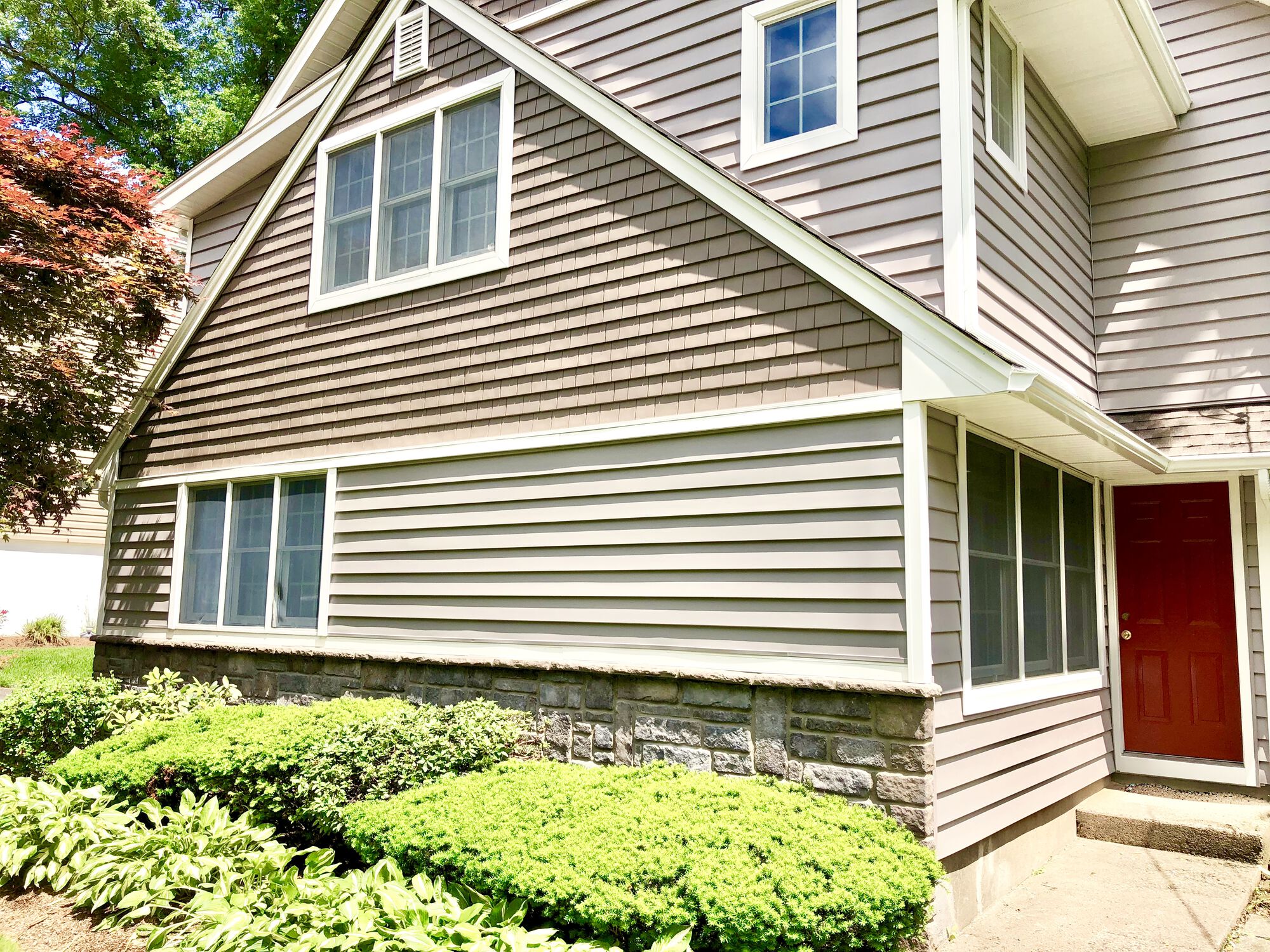 Certainteed Shake and Insulated Clapboard Siding with Boral Sculpted Ashlar Stone Foundation in Ridgewood, Bergen County NJ