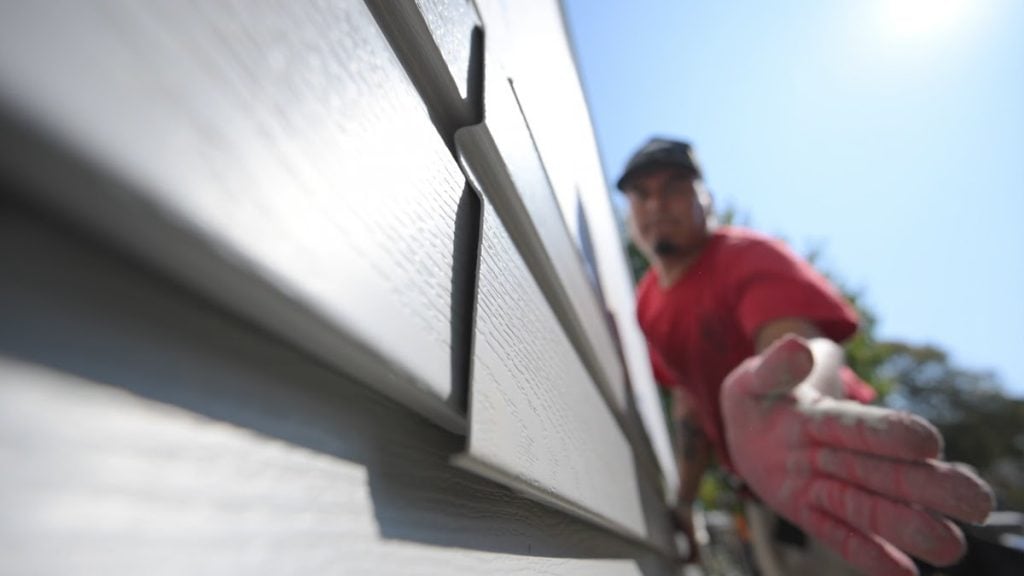 The Pros and Cons of Repairing Existing Siding